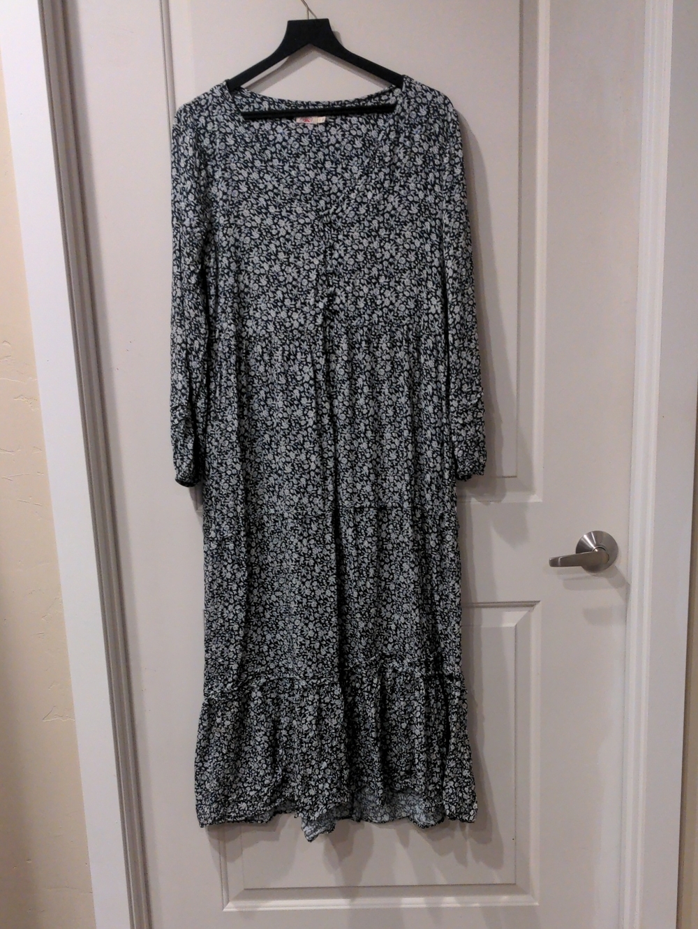 Faherty Navy and White Floral Maxi Skirt